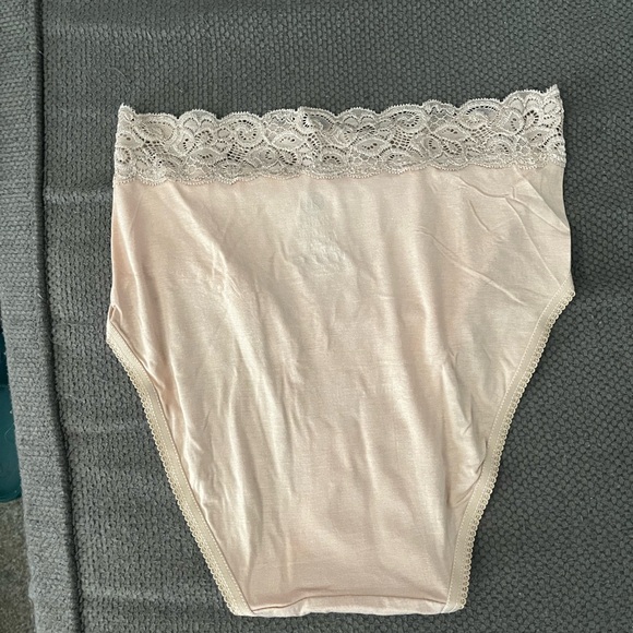 NWOT Kindred Bravely High-Waisted Postpartum Underwear (4) - Picture 4 of 7